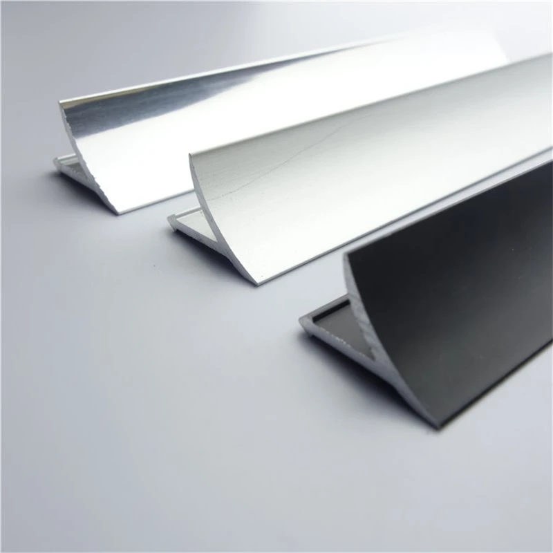 Indvendige hjørner af aluminiumsfliser