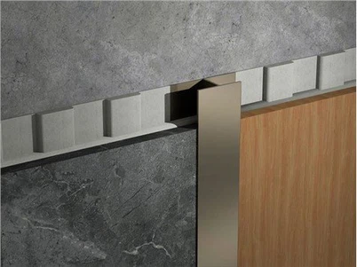 Jeg formede messing fliser